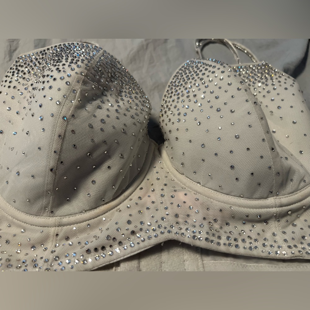 Victoria’s Secret limited edition fashion show bra